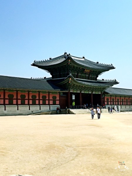 首尔旅行安卓版首尔破笑组在线观看-第2张图片-太平洋在线下载